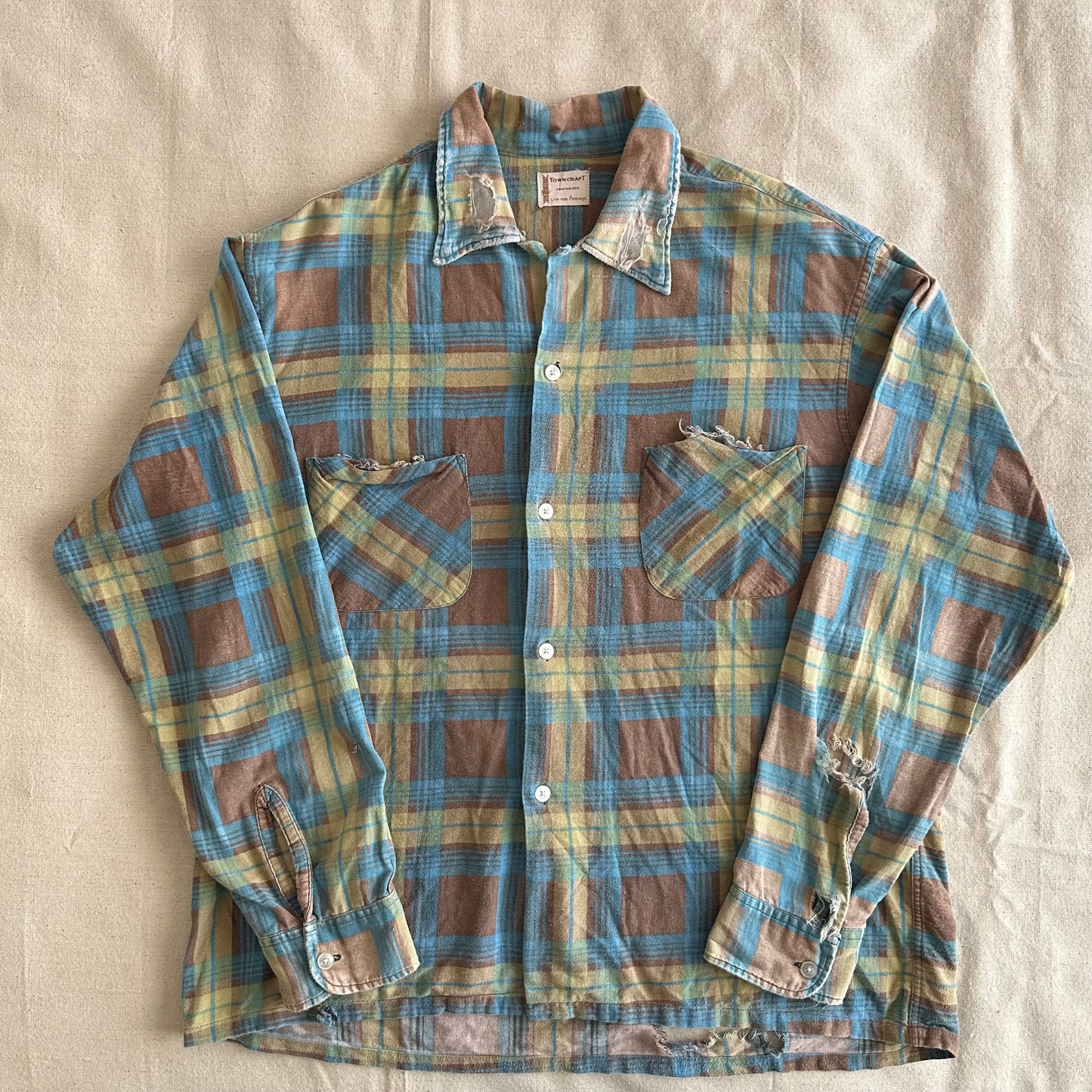 1970’s Penney’s Towncraft loop collar shirt