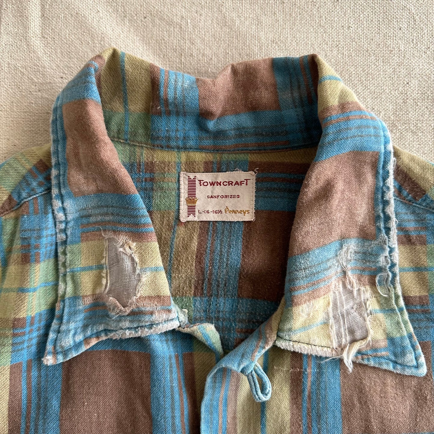 1970’s Penney’s Towncraft loop collar shirt